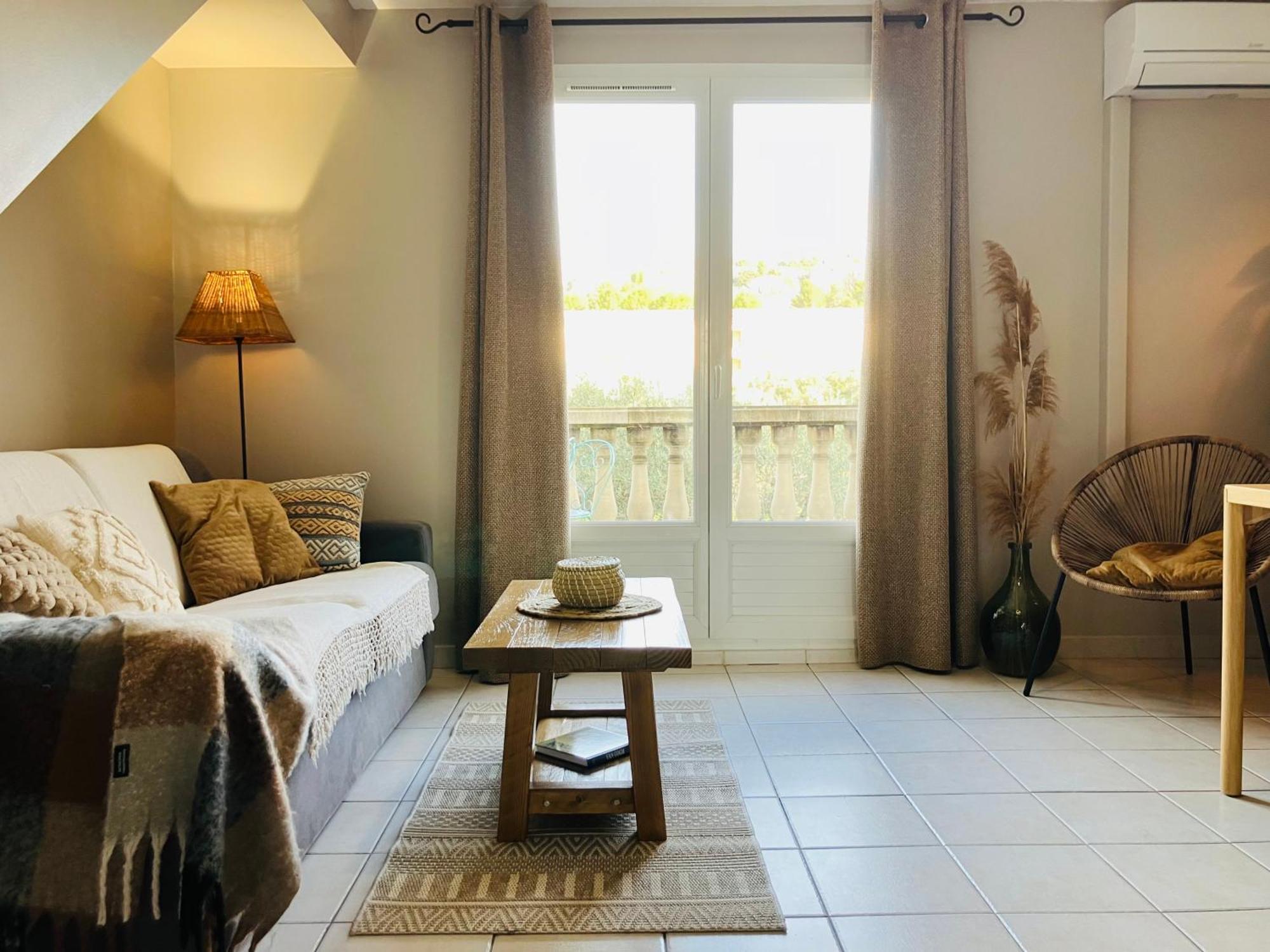 Appartement Vue Magnifique Sur Les Alpilles, Residence Avec Piscine Paradou Exterior photo